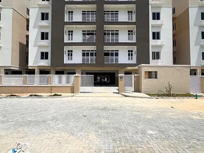 24 Hour Fully Serviced 2 Bedroom Apartment — Osapa, Lekki, Lagos