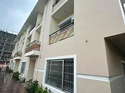 Newly Renovated 5 Bedroom Maisonette with BQ — Ikoyi, Lagos