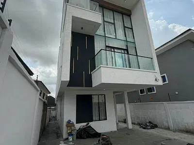 Newly Built 5 Bedroom Detached Duplex — Magodo, Lagos