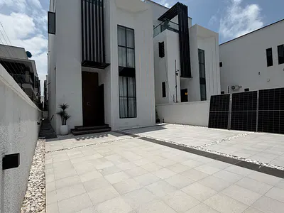 5 Bedroom Detached Duplex with Pool — Lekki, Lagos