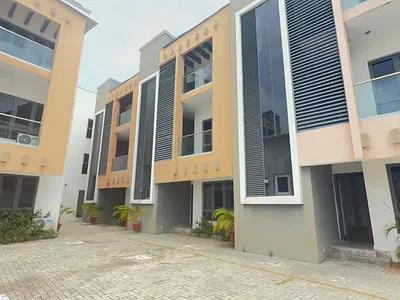 Spacious Royal 4 Bedroom Terraced House with Service Quarter — Ikoyi, Lagos