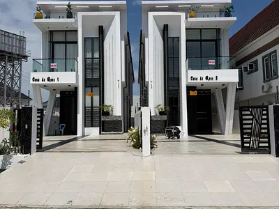 Elegant 5 Bedroom Duplex — Lekki, Lagos