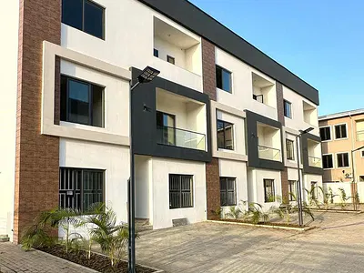 5 Bedroom Terraced Duplex with BQ — Jahi, Abuja