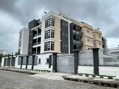 For Rent!!! 2 Units of Spacious 3bed Apartment with Pool&gym — Ikoyi, Lagos