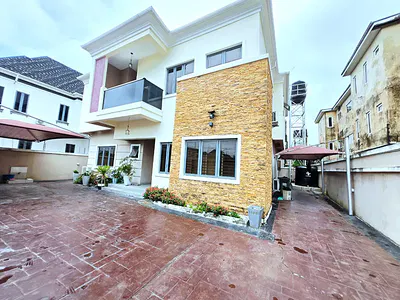 5 Bedroom Detached House — Ikota, Lekki, Lagos