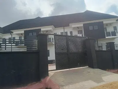 2 Bedroom Terraced Bungalow — Ekpenyong Enyina Crescent, Shelter Afrique Estate, Uyo, Akwa Ibom
