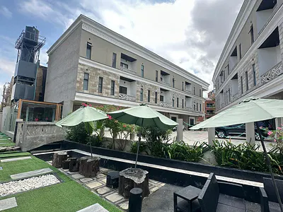 Luxurious 5 Bedroom Terrace Duplex — Ikoyi, Lagos