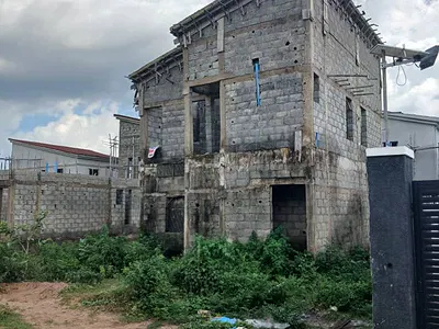 Solidly Built Three (3) Bedrooms Duplex & BQ Carcass — Shalom Estate, Von Road, Lugbe District Abuja, Lugbe District, Abuja
