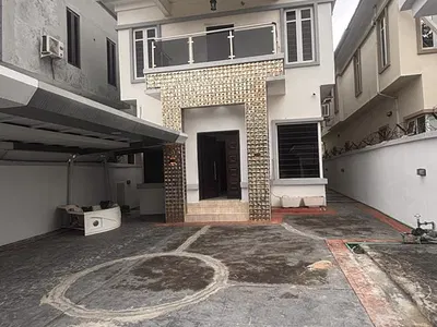 Well Built Spacious 5 Bedroom Detached Duplex with BQ — Lekki, Lagos