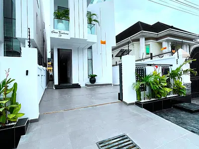 Contemporary 5-Bedroom Fully Detached Duplex — Ikota, Lekki, Lagos