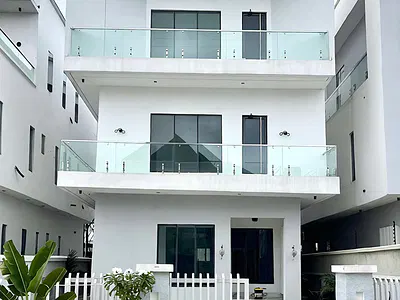 Spacious 5 Bedroom Duplex — Osapa, Lekki, Lagos