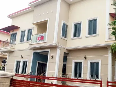 Beautiful 5 -Bedroom Duplex — Fha (F.h.a), Lugbe District, Abuja