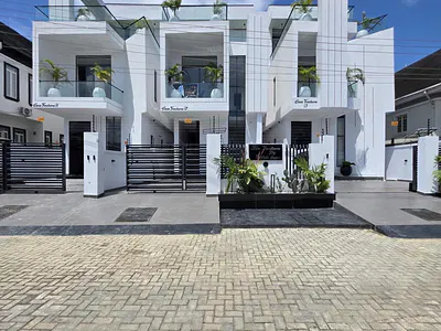 5 Bedroom Smart Home with Cinema and Pool — Ikota, Lekki, Lagos