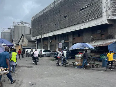An Old Office Building with a Three-Bay Warehouse — Apapa, Lagos
