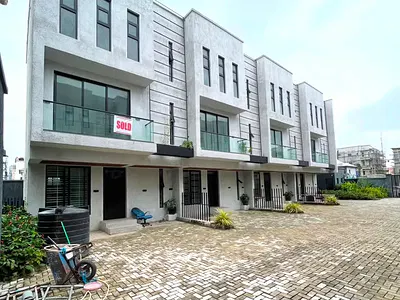 4 Bedroom Terraced Duplex — Lekki, Lagos