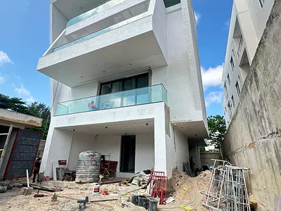 5 Bedroom Detached Duplex with Swimming Pool — Ikoyi, Lagos