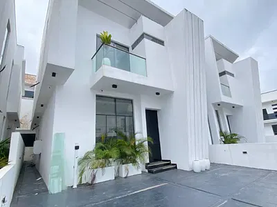 An Upscale 4 Bedroom Fully Detached Duplex with BQ, Swimming Pool — Lekki, Lagos