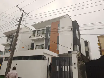 Luxurious 5 Bedrooms Detached Duplex with S/ Pool, Cinema & BQ — Lekki, Lagos