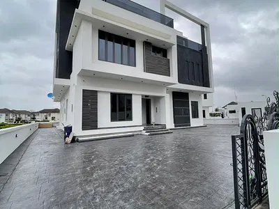 7 Bedroom Detached Duplex — Lekki, Lagos