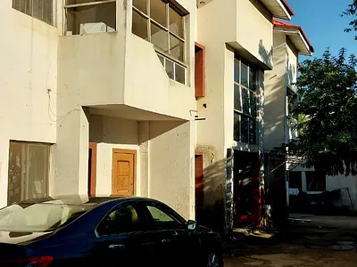 4 No 3 Bedroom, 2 No 2 Bedroom and 5 No Selfcon — Wuse 2, Abuja