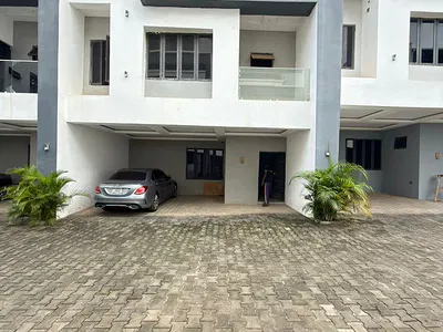 5 Bedroom Detached Duplex with BQ — Wuse, Abuja