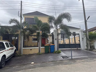 6 Bedroom Luxury Smart Home — GRA Phase 2, Magodo, Lagos