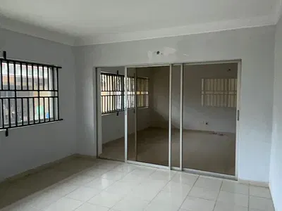 Spacious 3 Bedrooms Flat in a Secured and Gated Compound — Lekki Phase 1, Lekki, Lagos