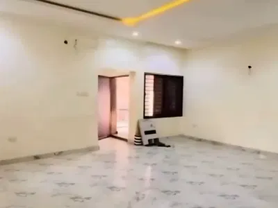 Distress Clean 3 Bedroom Flat, — Jahi Gilmore (Tarred Rd), Jahi, Abuja