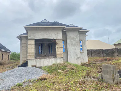 4bed Massive and Lovely Bungalow — Behind Makoni Hotel Ologuneru Eleyele Extension, Ibadan, Oyo