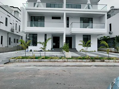 5 Bedroom Semi-Detached Duplex with Cinema, Pool & 2 Self-Contain BQ — Lekki, Lagos