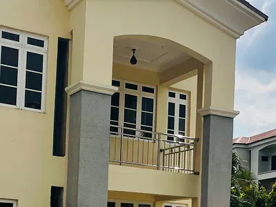 4 Bedroom Semi Detached Duplex + 1 Bedroom Guest Chalet — 4 Senas J Ukpanah Close, Katampe Extension, Katampe, Abuja