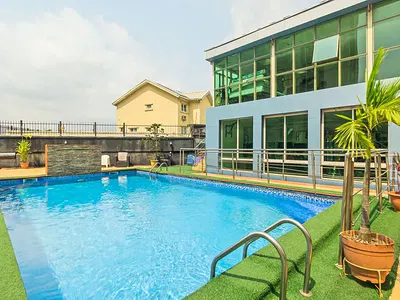 Cozy 2 Bedroom Apartment with Pool and Gym — Brentwood Park Estate, Off Oba Elegushi Road, Ikoyi, Lagos