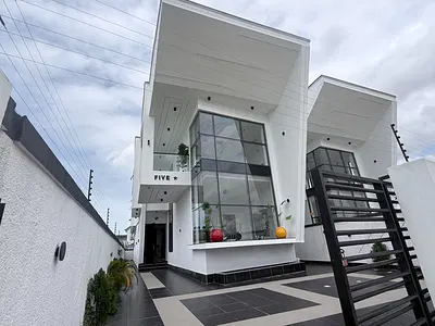 Luxury 5 Bedroom Fully Detached Duplex with Pool, Gym — Ajah Lekki, Ajah, Lagos