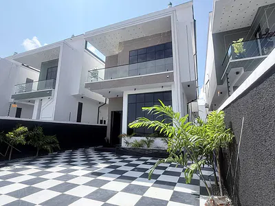 Spacious Luxury 5 Bedroom Detached Duplex with Pool and BQ — Ajah Lekki, Ajah, Lagos