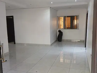 3 Bedroom Flat with Parking — Alagomeji, Yaba, Lagos