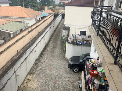 Best Deal for a Well Maintained Nice 3 Bedroom Flat with BQ — Ikoyi, Lagos