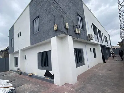 3 Bedroom Flat with En-Suite Bedrooms — Morgan Estate, Ojodu Berger, Ojodu, Lagos