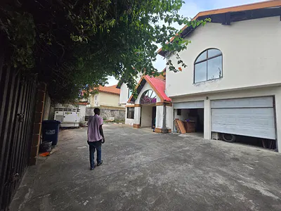5 Bedroom Detached House — Lekki, Lagos