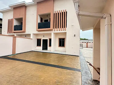 4 Bedroom Terraced Duplex — Bobby Olofa, Ibadan, Oyo