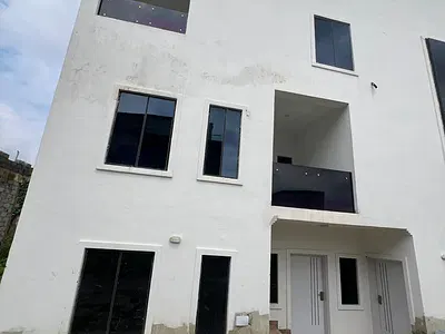 Spacious 6 Bedrooms Duplex — Katampe, Abuja