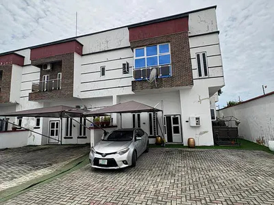 Distress 3 Bedroom Terrace Duplex — Lekki, Lagos