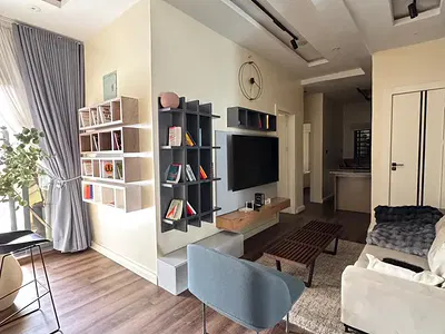 Luxury 2 Bedroom Flat with Balcony. — Lekki, Lagos
