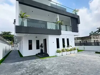5 Bedroom Smart Detached Duplex — 3rd Avenue, Gwarinpa, Abuja