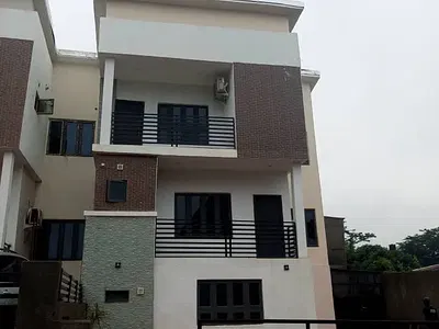 Modern 4 Bedrooms Duplex — Lugbe District, Abuja
