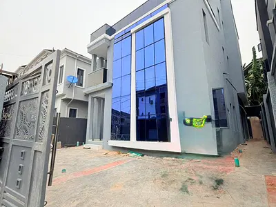 Magnificent 5 Bedroom Detached Duplex with BQ — GRA Phase 2, Magodo, Lagos