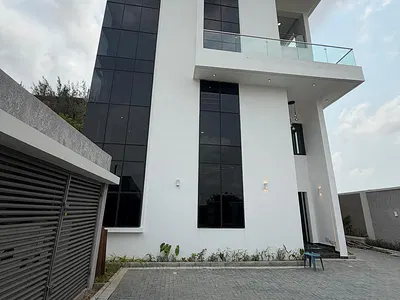 Five Bedroom Fully Detached Luxury Duplex — Banana Island, Ikoyi, Lagos