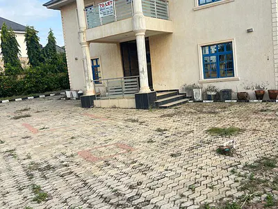 Spacious 5 Bedrooms Duplex with BQ — Orozo, Abuja