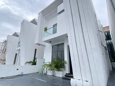 An Upscale 4 Bedroom Fully Detached Duplex with Bq-Swimming — Lekki, Lagos
