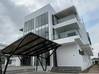 A Sharp, Luxury Styled, 5 Bedroom Semi Detached Duplex + Elevator + — Top Notch Estate at Ikate - Lekki - Lagos, Ikate Elegushi, Lekki, Lagos