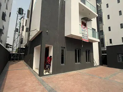 5 Bedroom Detached Smart House — Pinewood Estate, Off Freedom Way, Lekki, Lagos